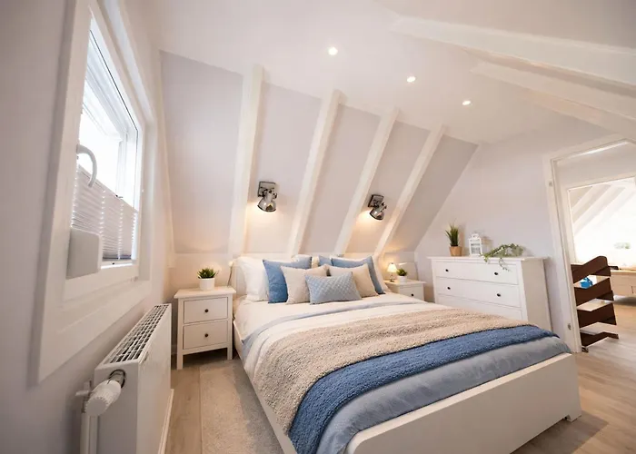 Luettje Strandhuus Holiday home *